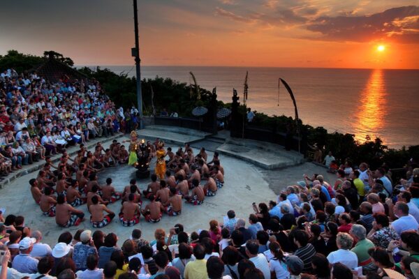 VÉ XEM SHOW KECAK TẠI ĐỀN ULUWATU